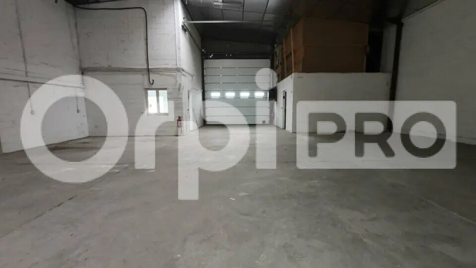 Local d’activités dans Saint-Michel-sur-Orge à louer Photo de l’immeuble– Image 1 sur 13