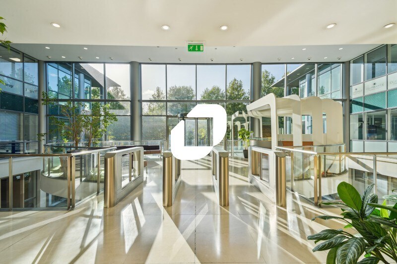 Bureau dans Roissy-en-France à louer Hall d’entrée– Image 1 sur 21