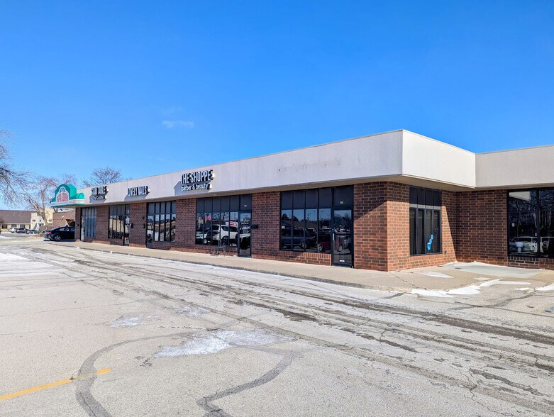 733-761 N Ankeny Blvd, Ankeny, IA à louer - Photo de l’immeuble – Image 2 sur 6