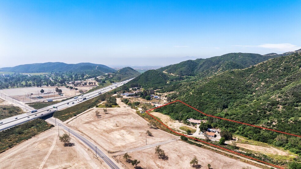 2150 Glen Helen Rd, San Bernardino, CA à vendre - Aérien – Image 1 sur 39
