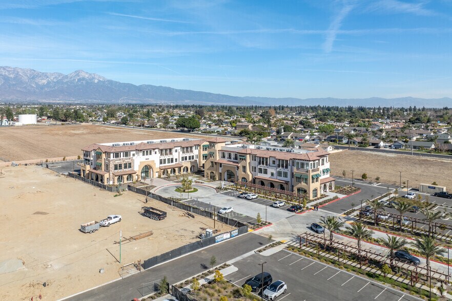 5624 Philadelphia St, Chino, CA à louer - Aérien – Image 3 sur 43