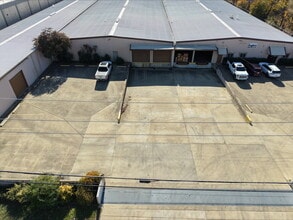 2202 E Union Bower Rd, Irving, TX à louer Photo intérieure– Image 2 sur 4