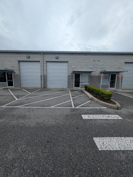 1500 Tileston Rd, Saint Cloud, FL à vendre - Photo principale – Image 1 sur 25