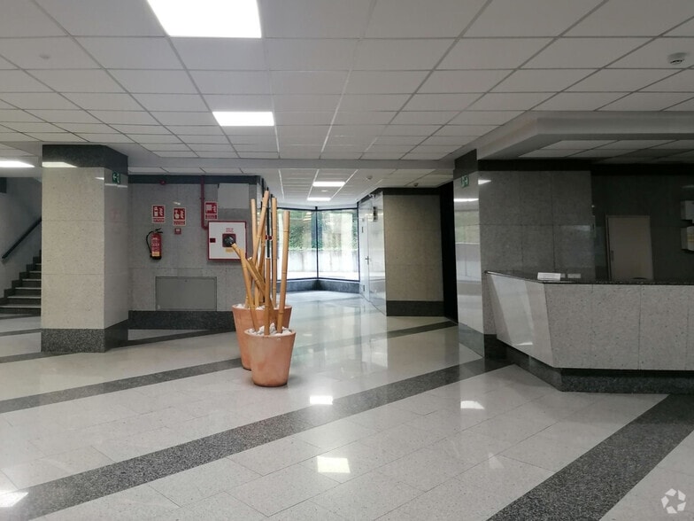View Photo