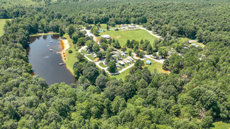 Plus de détails pour 1105 W Lake Rd, Spout Spring, VA - Spécialisé à vendre