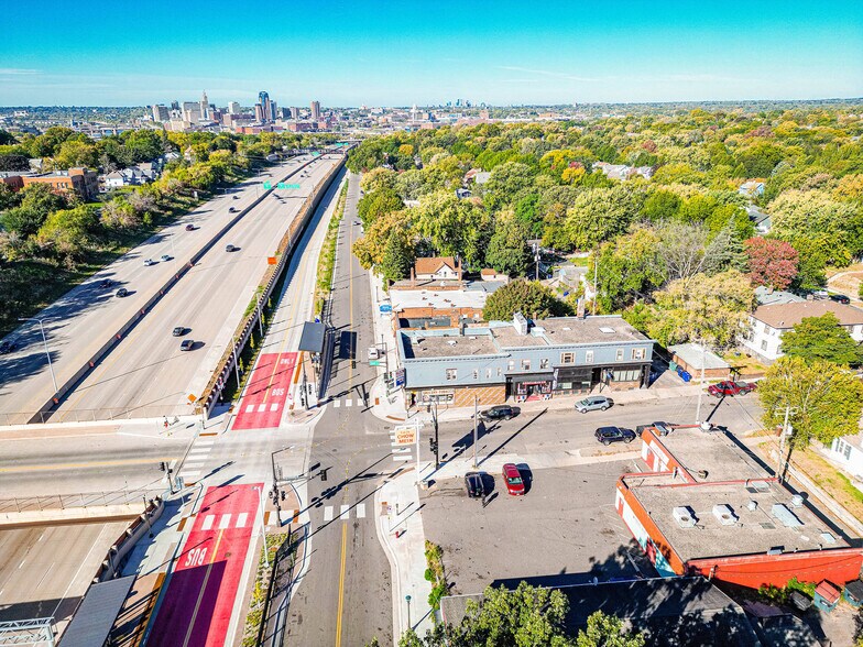 365 Earl St, Saint Paul, MN à vendre - Photo de l’immeuble – Image 3 sur 18