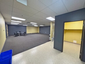 3603-3639 8 St SE, Calgary, AB à louer Photo intérieure– Image 2 sur 3