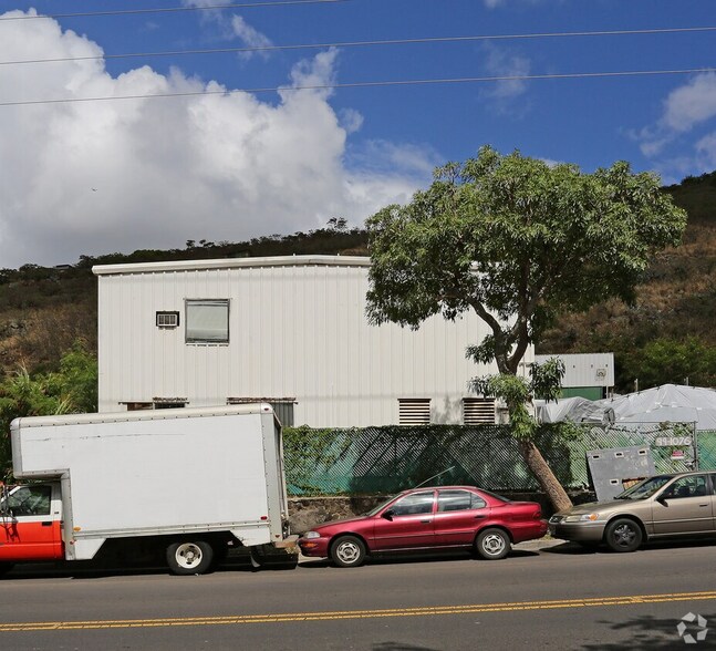99-1076 Iwaena St, Aiea, HI à vendre - Photo de l’immeuble – Image 2 sur 5