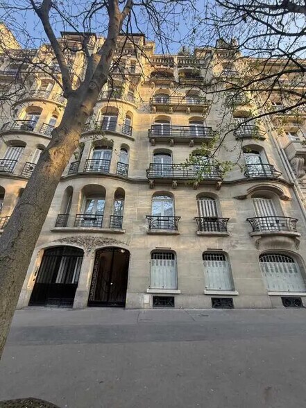 Bureau dans Paris à louer - Photo de l’immeuble – Image 1 sur 15