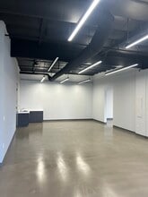 6914 Canby Ave, Reseda, CA à louer Photo intérieure– Image 2 sur 6