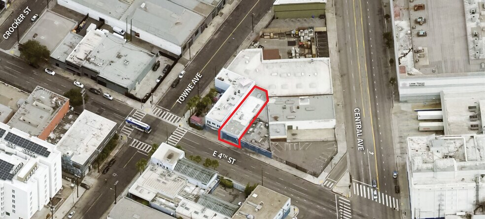 607 E 4th St, Los Angeles, CA à louer - Photo de l’immeuble – Image 2 sur 8