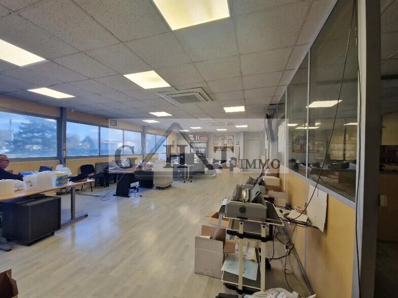 Industriel/Logistique dans Bobigny à louer - Photo intérieure – Image 2 sur 6