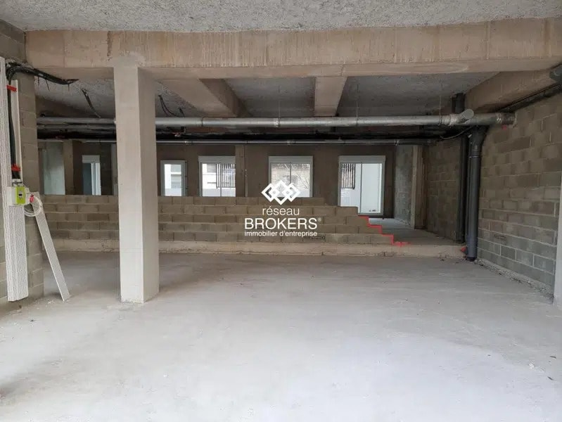 Bureau dans CLERMONT-L'HERAULT à vendre Photo intérieure– Image 1 sur 9