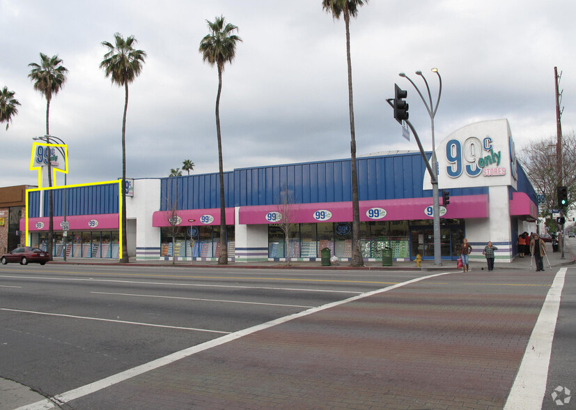 6745 Van Nuys Blvd, Van Nuys, CA à louer - Photo de l’immeuble – Image 2 sur 8