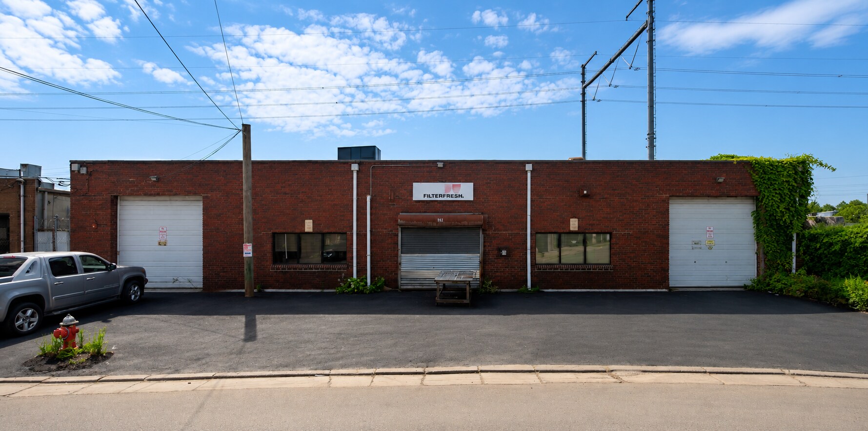 204 Columbus Ave, Roselle, NJ à louer Photo de l’immeuble– Image 1 sur 2
