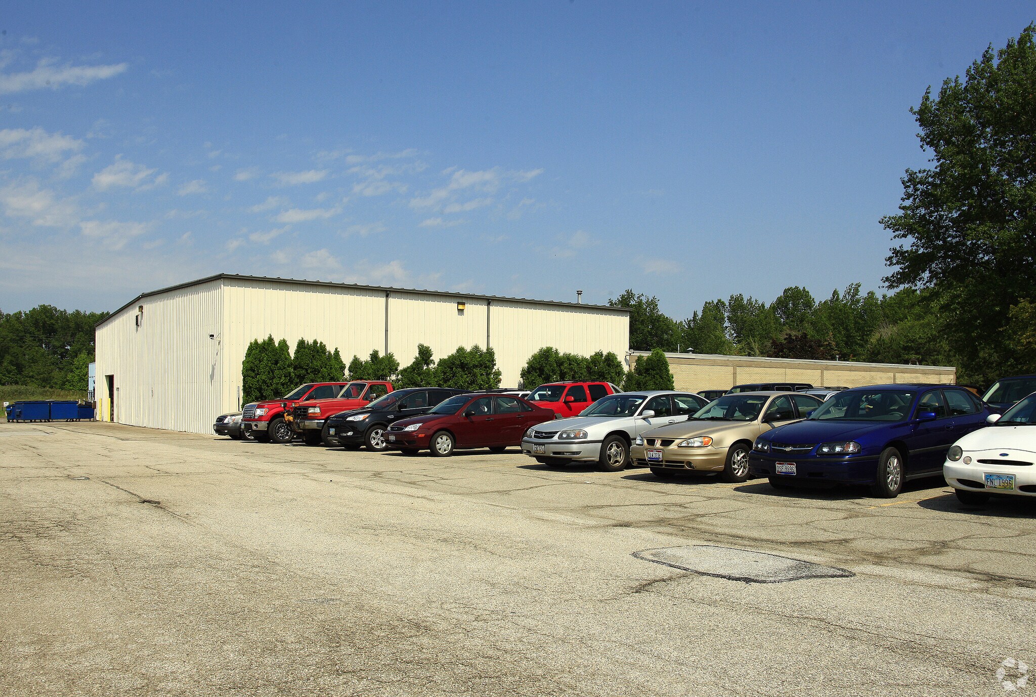 34199 Curtis Blvd, Eastlake, OH à vendre Photo principale– Image 1 sur 7