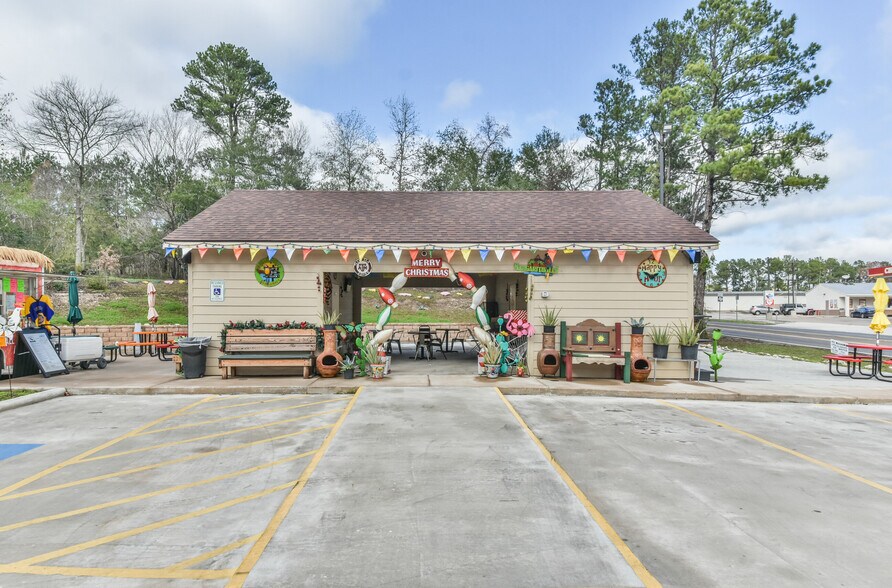 275 FM 247, Huntsville, TX à louer - Photo principale – Image 1 sur 20