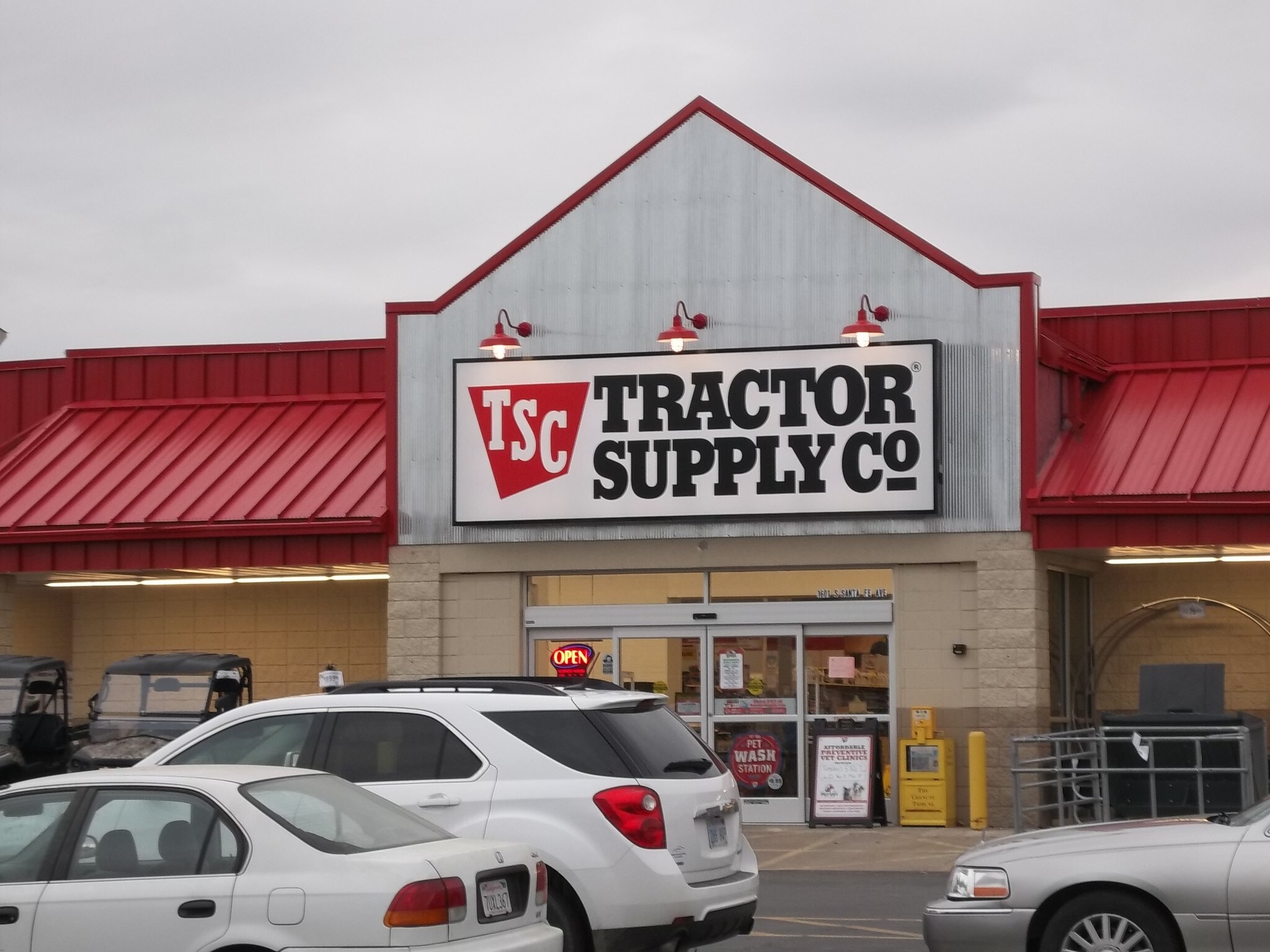 1403-1515 S Santa Fe Ave, Chanute, KS à louer Photo principale– Image 1 sur 8