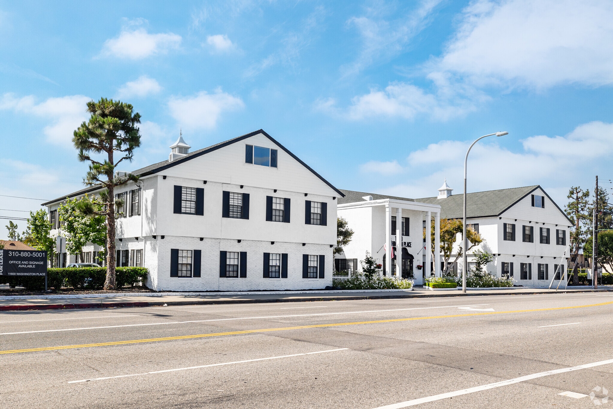 11600-11610 Washington Pl, Culver City, CA à louer Photo principale– Image 1 sur 32