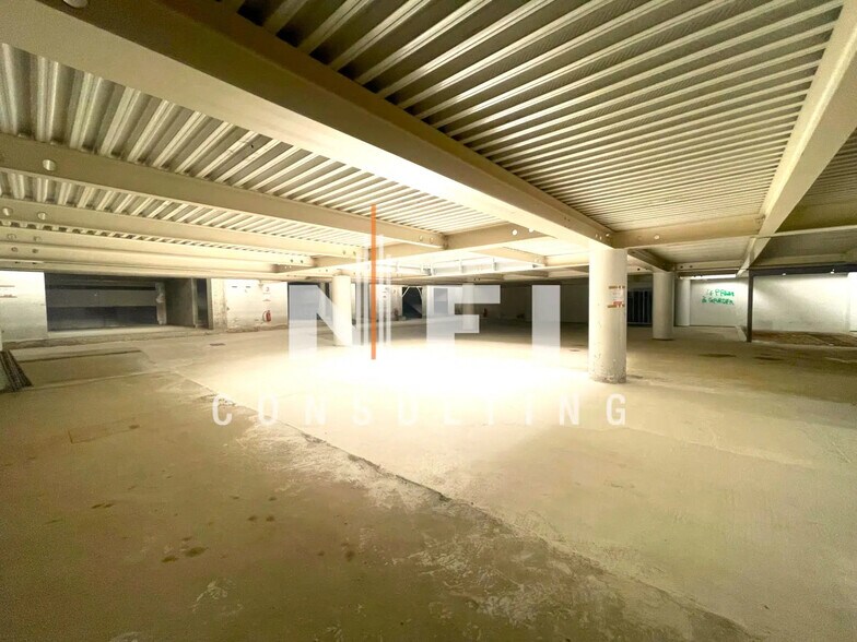 Local d'activités dans Cannes à vendre - Photo intérieure – Image 2 sur 3