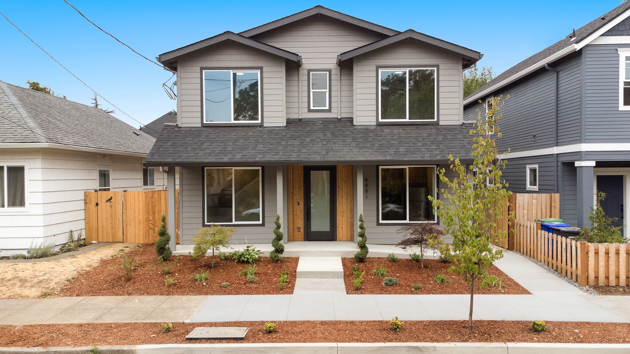 4881 SE 63rd Ave, Portland, OR à vendre Photo principale– Image 1 sur 15