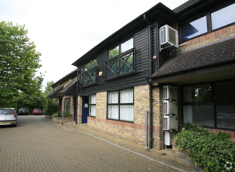 Station Rd, Great Shelford à louer - Photo de l’immeuble – Image 3 sur 5