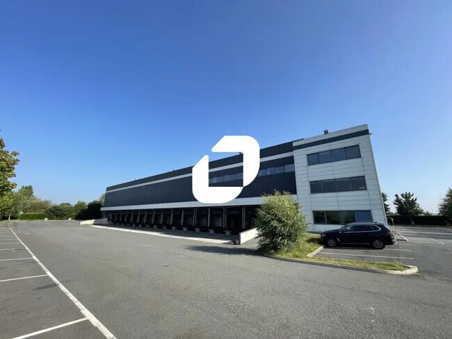 Plus de détails pour Bureau, Industriel/Logistique à louer