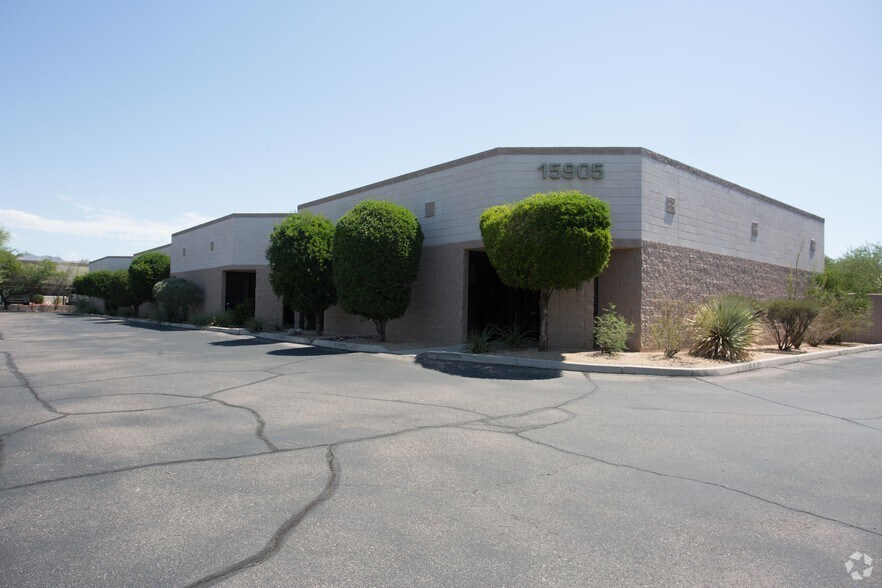 15905 N Greenway Hayden Loop, Scottsdale, AZ à louer - Photo de l’immeuble – Image 2 sur 3