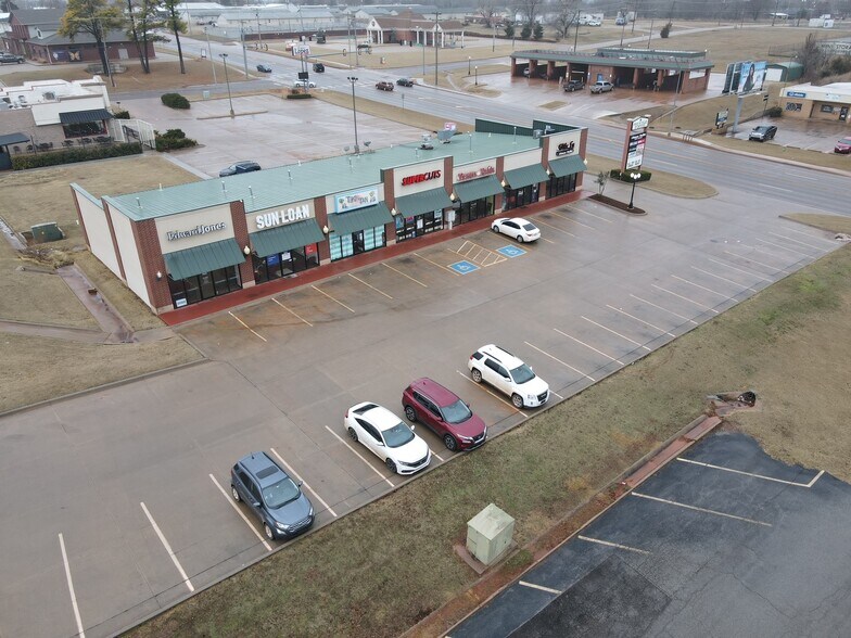 2108 S Division St, Guthrie, OK à louer - Aérien – Image 3 sur 7