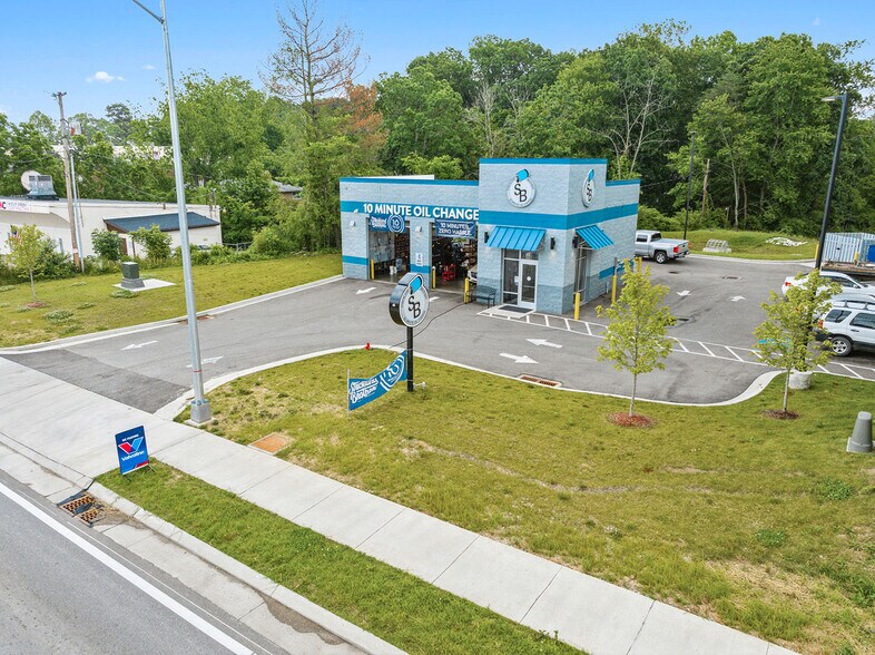 5465 Big Tyler Rd, Cross Lanes, WV à vendre - Photo de l’immeuble – Image 3 sur 3