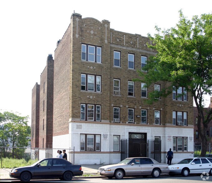 Newark MLK Portfolio portefeuille de 7 biens à vendre sur LoopNet.fr - Photo de l’immeuble – Image 3 sur 8