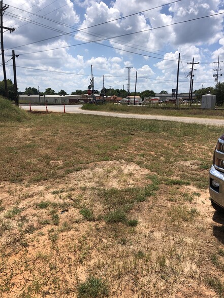 FM 536, Pleasanton, TX à vendre - Photo de l’immeuble – Image 2 sur 7