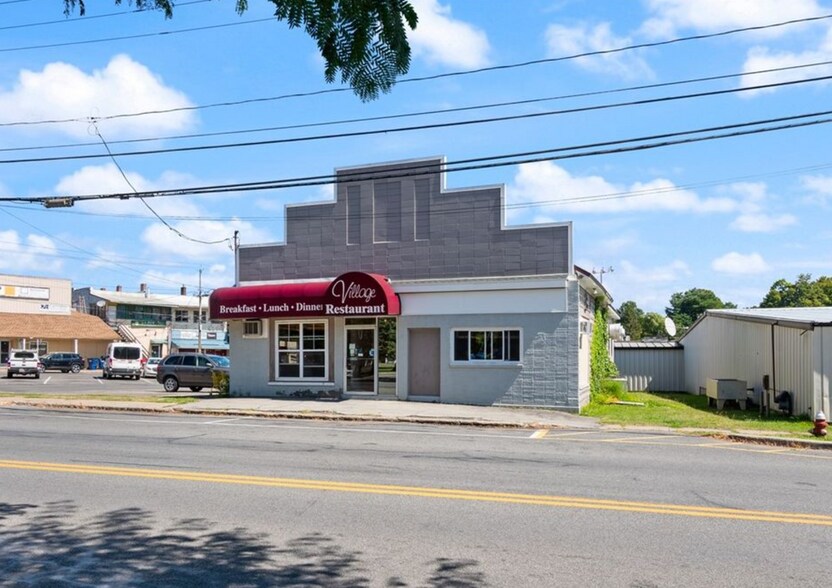 6014 New Hartford St, Wolcott, NY à vendre - Photo de l’immeuble – Image 1 sur 27