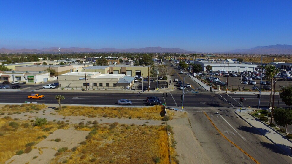 15284 Dos Palmas Rd, Victorville, CA à vendre - Autre – Image 2 sur 23