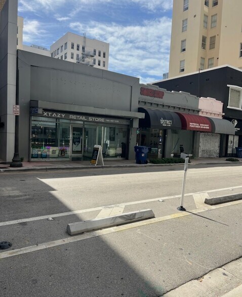 26-32 NE 1st Ave, Miami, FL à vendre - Photo de l’immeuble – Image 2 sur 9