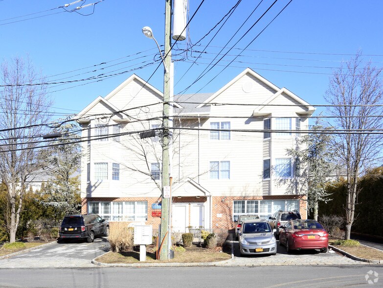 119-121 Montgomery Ave, Scarsdale, NY à louer - Photo de l’immeuble – Image 2 sur 3