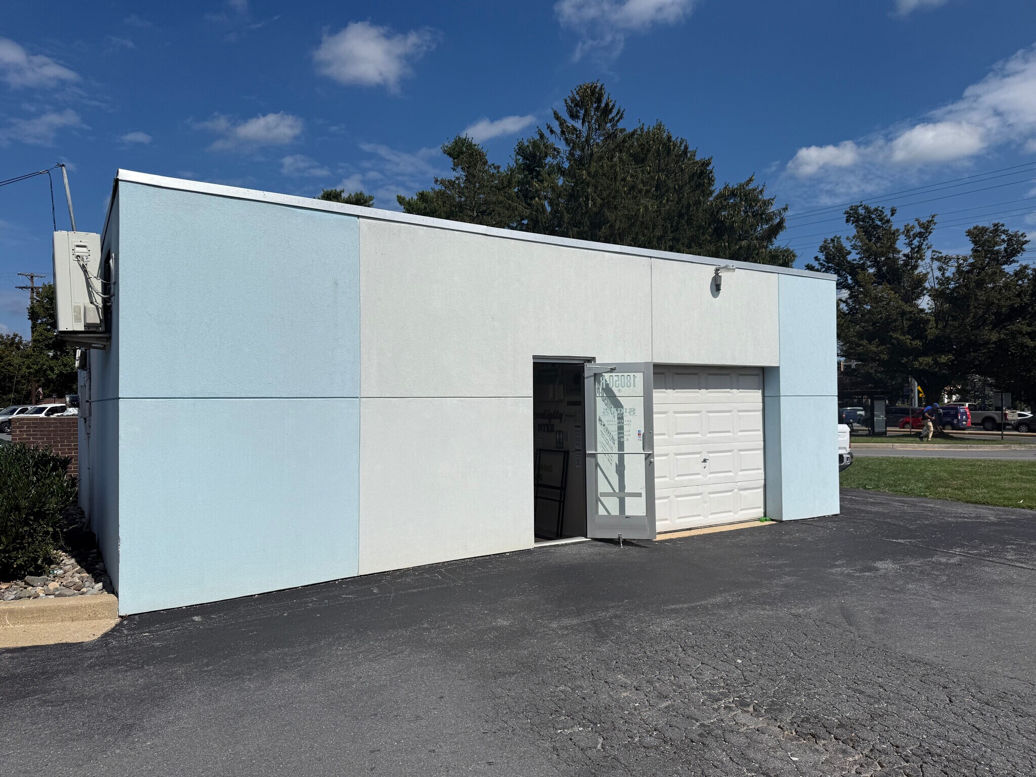 18050-R Georgia Ave, Olney, MD à louer Photo principale– Image 1 sur 5