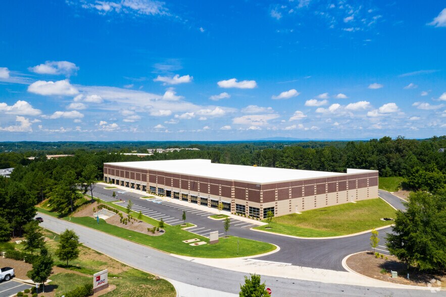 6185 Shiloh Crossing, Alpharetta, GA à louer - Photo de l’immeuble – Image 1 sur 7