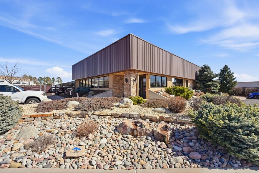 1925 Aeroplaza Dr, Colorado Springs, CO à louer - Photo de l’immeuble – Image 3 sur 56