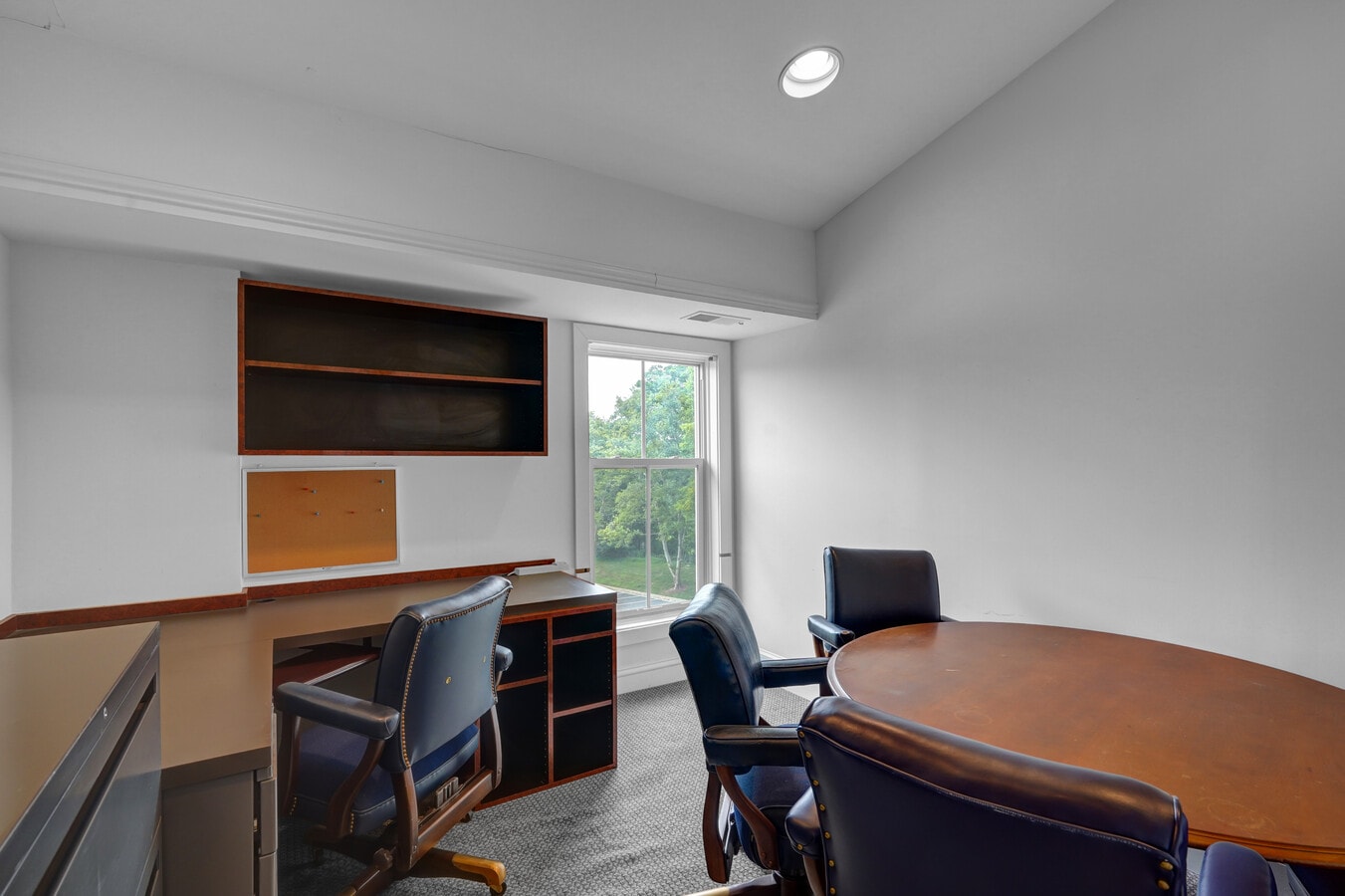 1142-1148 Walker Rd, Great Falls, VA 22066 - Lot G -  - Photo intérieure - Image 1 of 26