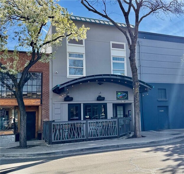 177 E 2nd St, Chico, CA à vendre - Photo de l’immeuble – Image 2 sur 17