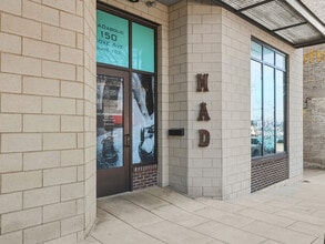 150 Coxe Ave, Asheville, NC à louer Photo intérieure– Image 2 sur 16