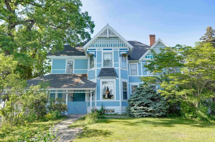 211 Wisconsin Ave, Wisconsin Dells, WI à vendre - Photo de l’immeuble – Image 3 sur 87