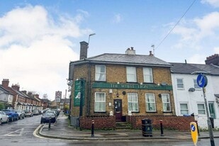 The White Lion - Immobilier d'entreprise