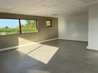 Local d’activités dans Parcey à louer - Photo intérieure – Image 3 sur 5