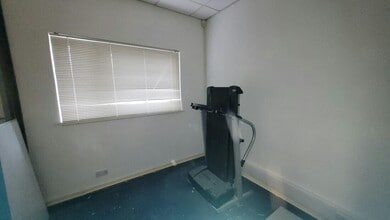 2 Miller St, Clydebank à louer Photo intérieure– Image 1 sur 4