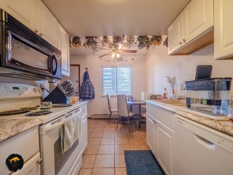 1167 Mesa Dr, Douglas, WY à vendre - Photo intérieure – Image 2 sur 4