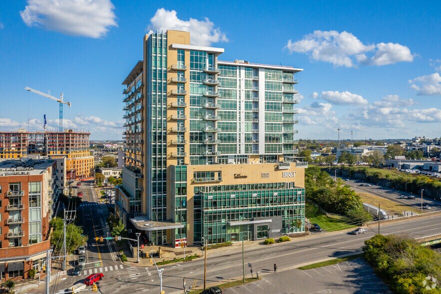 700 12th Ave S, Nashville, TN à louer - Photo principale – Image 1 sur 6