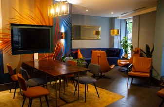 20 Little Britain, Londres à louer Photo intérieure– Image 2 sur 14