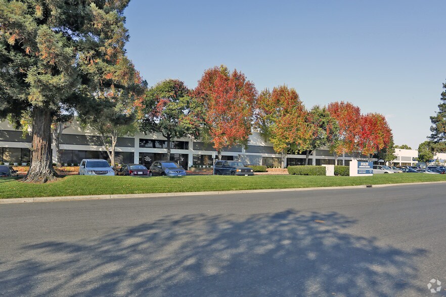 23585-23773 Foley St, Hayward, CA à louer - Photo de l’immeuble – Image 2 sur 5